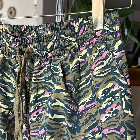 NWOT Free People Movement Cheetah Zephyr Balloon Pants High Waisted Baggy Street - Picture 6 of 11